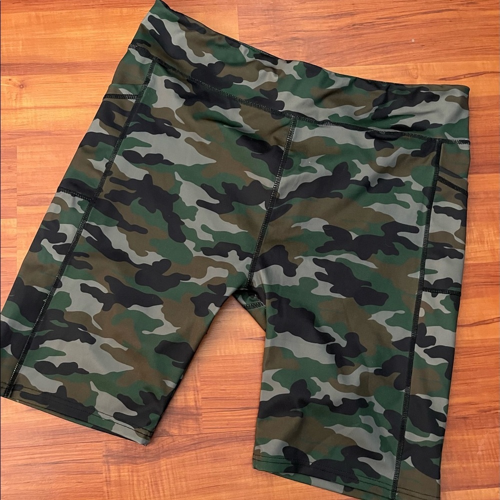 Bike Shorts w/ Pockets